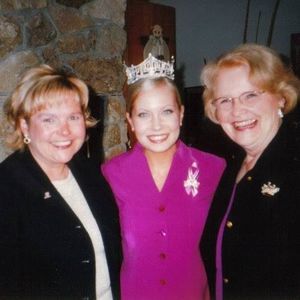 Meet your Posher, Connie